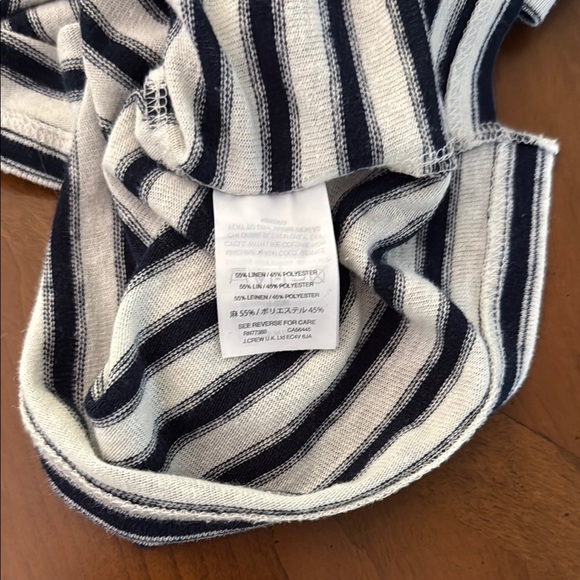 🎉SALE🎉Madewell Black and White Fitted Tee with Short Sleeves - Picture 7 of 10